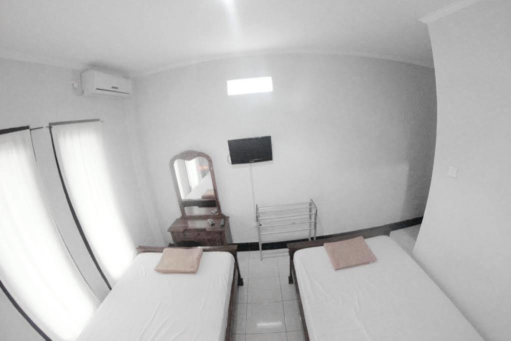 Hotel Warta Dua 덴파사르 외부 사진